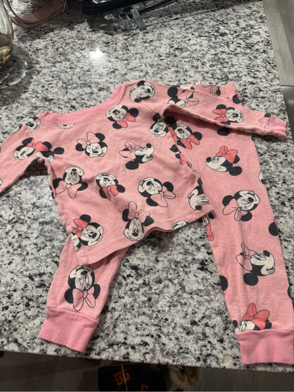 Minnie Mouse Pink Girls' Pajama Set